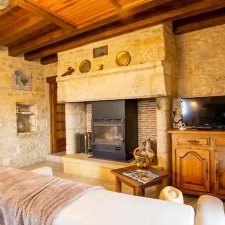 Maison Perigourdine Avec Piscine Et Animaux Acceptes A - Fr-1-616-75 Daglan